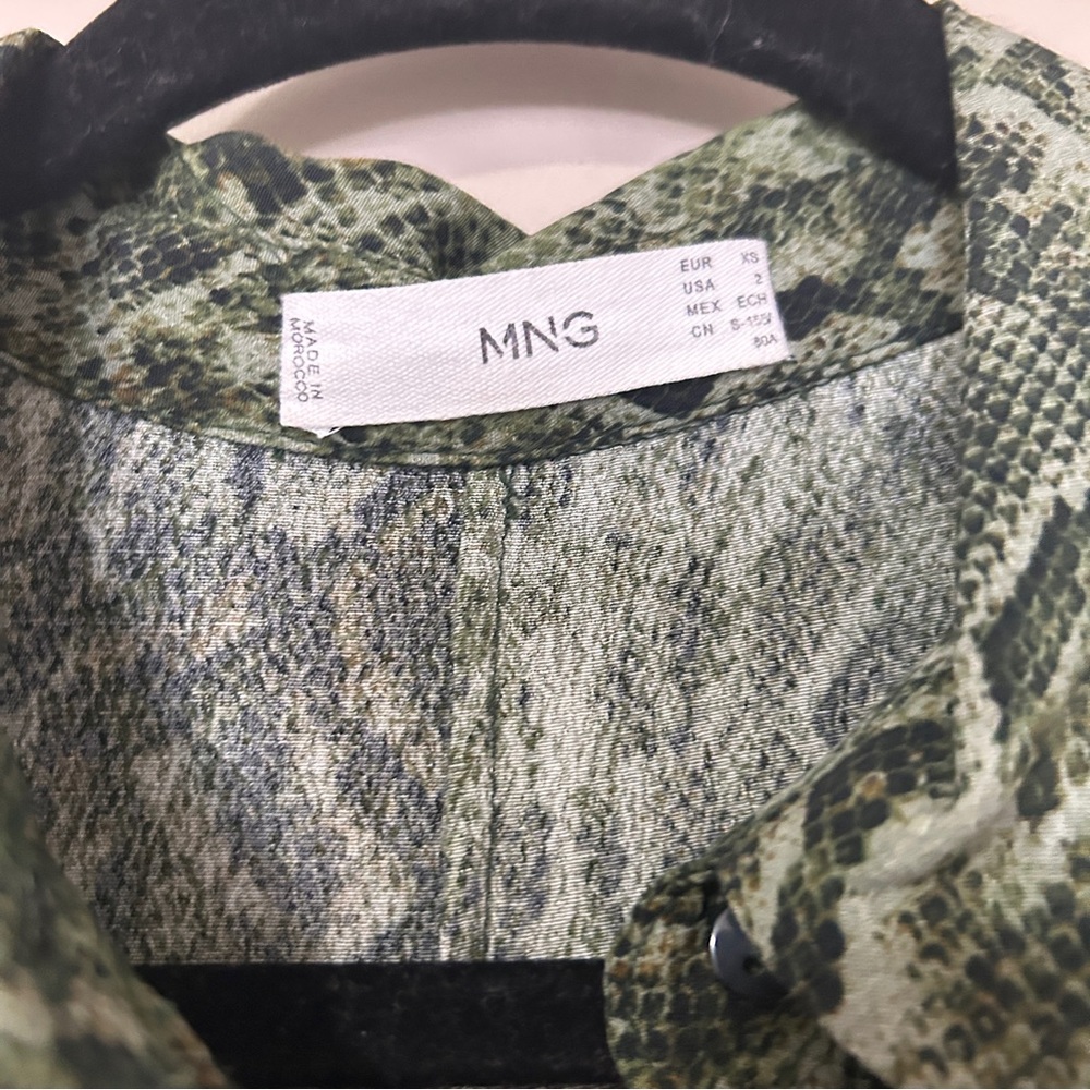 Mango button collar snake print dress Sz 2 - Picture 8 of 8